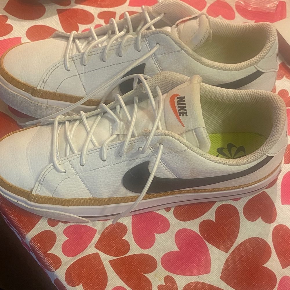 Nike White and gold Sneakers with Black Swoosh size 7.5